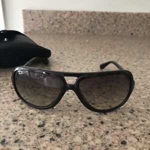Brand new Ray-Ban sunglasses